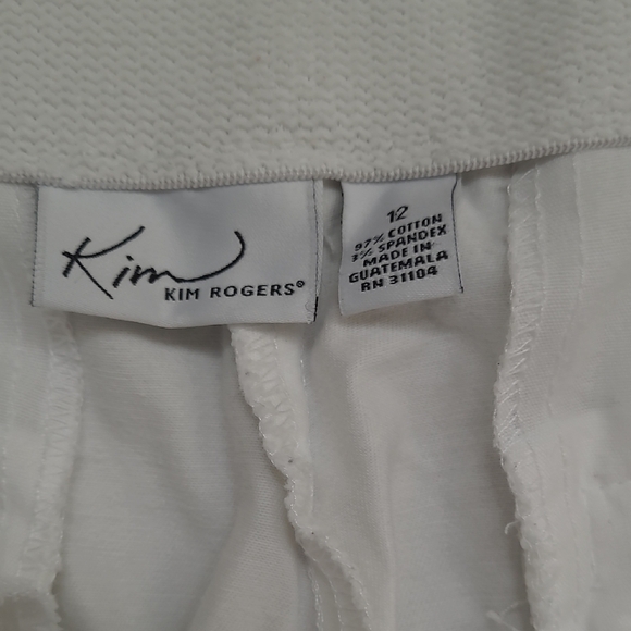 Kim Rogers White Capris - Picture 2 of 4
